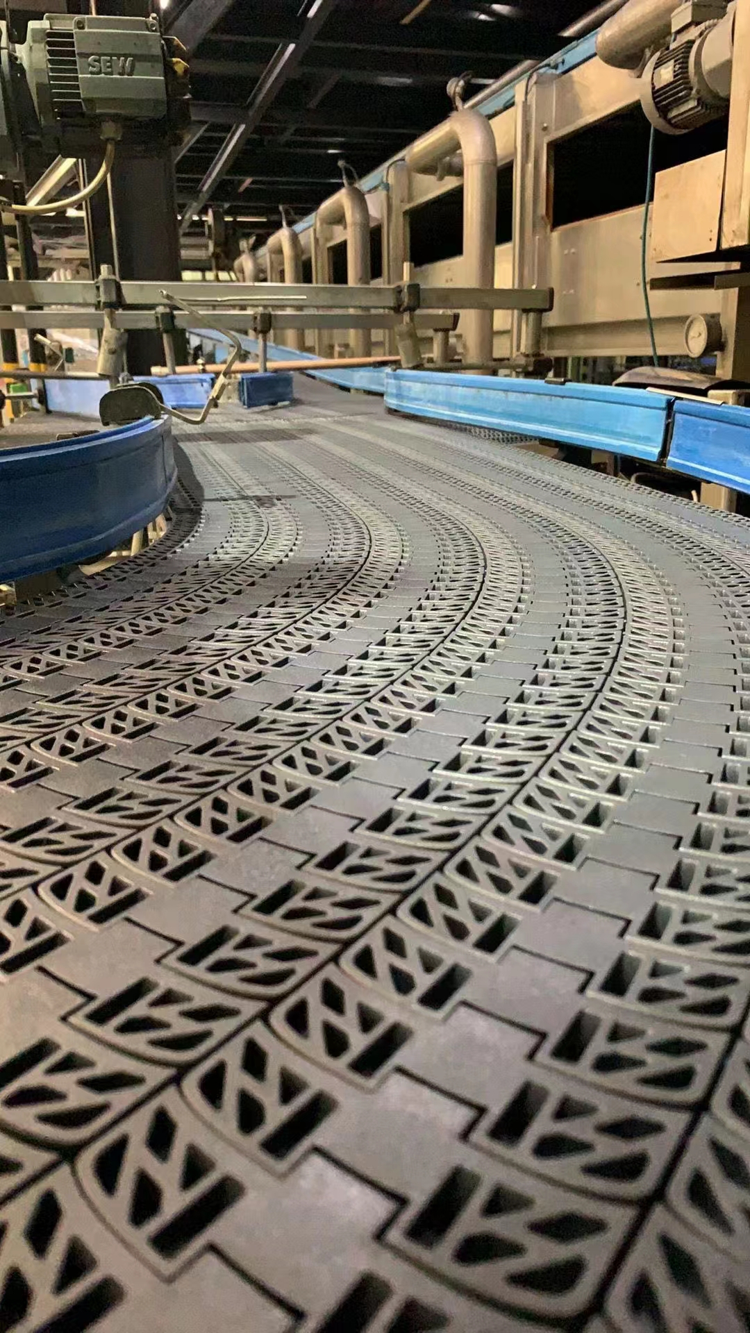 鉅滿(mǎn)機(jī)械提供優(yōu)質(zhì)的自動(dòng)化設(shè)備